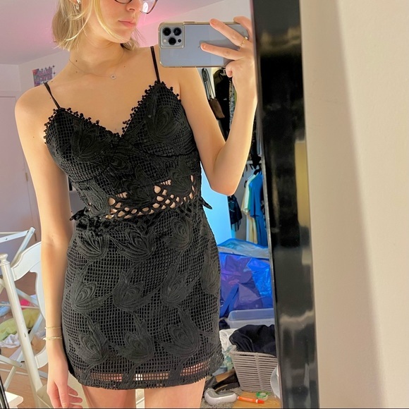 BLOOMINGDALES • AQUA • FORMAL BLACK • LACE DRESS - Picture 5 of 11